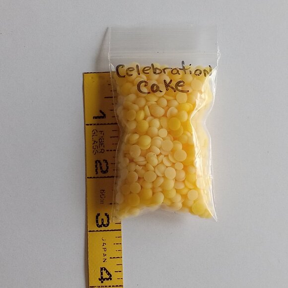 🎯 10 for $10 / Pink Zebra Sprinkles Celebration Cake Scented Wax Melts Sample - Picture 2 of 6